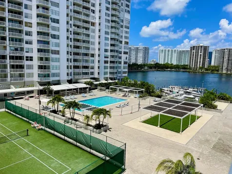 18041 Biscayne Boulevard Aventura FL 33160