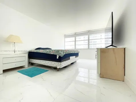18041 Biscayne Boulevard Aventura FL 33160