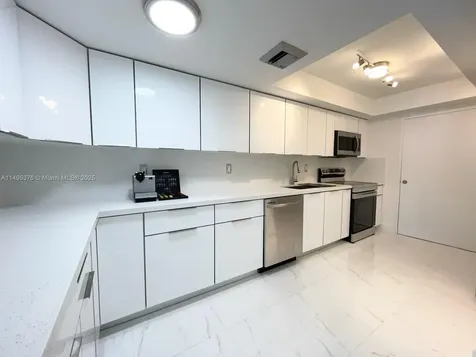 18041 Biscayne Boulevard Aventura FL 33160