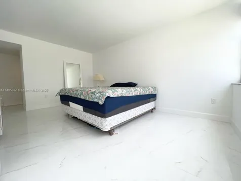 18041 Biscayne Boulevard Aventura FL 33160