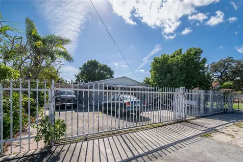 2974 NW 29th Street Miami FL 33142