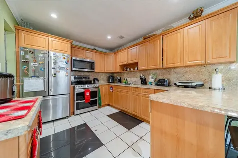 2974 NW 29th Street Miami FL 33142