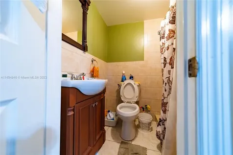 2974 NW 29th Street Miami FL 33142