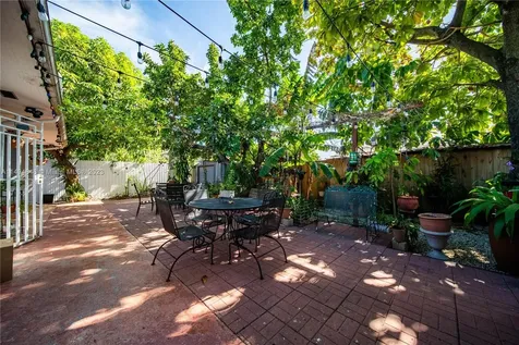 2974 NW 29th Street Miami FL 33142