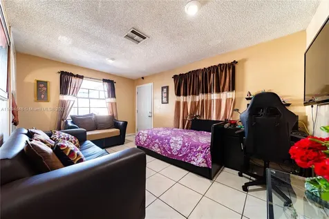2974 NW 29th Street Miami FL 33142
