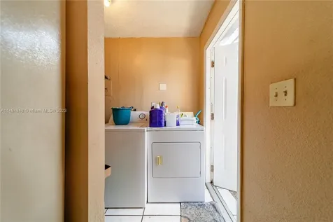 2974 NW 29th Street Miami FL 33142