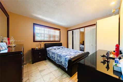 2974 NW 29th Street Miami FL 33142