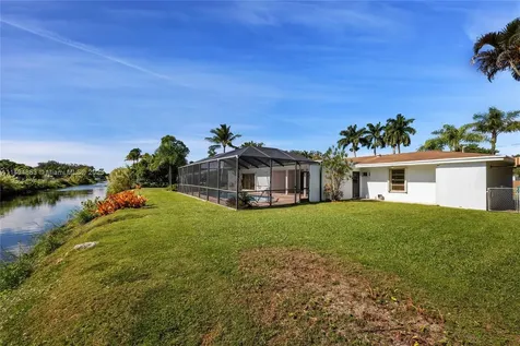 8300 SW 105th Street Miami FL 33156