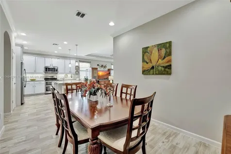 11063 SW Sunrise Lake Drive Port St. Lucie FL 34987