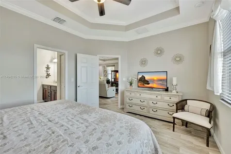 11063 SW Sunrise Lake Drive Port St. Lucie FL 34987