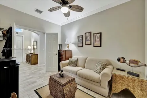 11063 SW Sunrise Lake Drive Port St. Lucie FL 34987