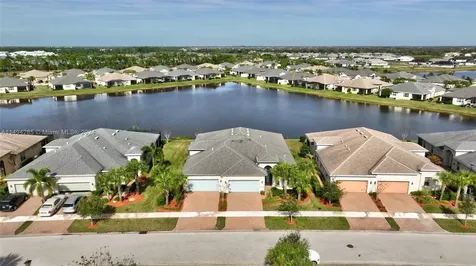 11063 SW Sunrise Lake Drive Port St. Lucie FL 34987