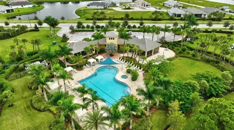 11063 SW Sunrise Lake Drive Port St. Lucie FL 34987