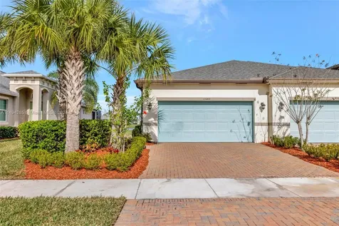 11063 SW Sunrise Lake Drive Port St. Lucie FL 34987