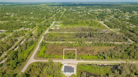 853 Belden Avenue Lehigh Acres FL 33936