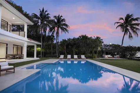 2770 Sunset Drive Miami Beach FL 33140