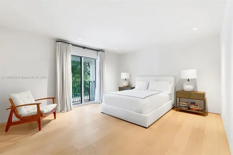 2770 Sunset Drive Miami Beach FL 33140