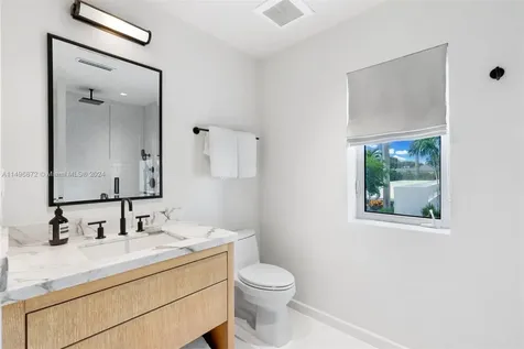 2770 Sunset Drive Miami Beach FL 33140