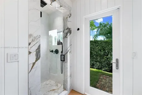 2770 Sunset Drive Miami Beach FL 33140