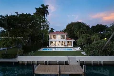 2770 Sunset Drive Miami Beach FL 33140