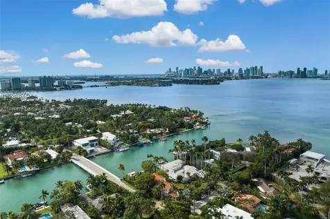 2770 Sunset Drive Miami Beach FL 33140