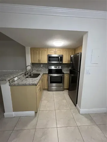 8660 NW 6th Lane Miami FL 33126