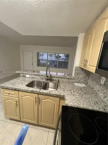 8660 NW 6th Lane Miami FL 33126