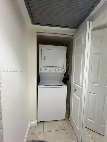 8660 NW 6th Lane Miami FL 33126