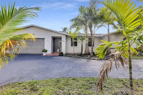 4060 NW 120th Way Sunrise FL 33323
