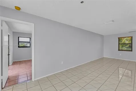 4060 NW 120th Way Sunrise FL 33323