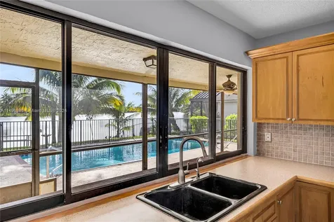 4060 NW 120th Way Sunrise FL 33323