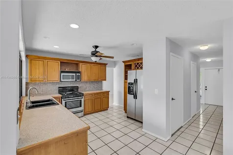 4060 NW 120th Way Sunrise FL 33323