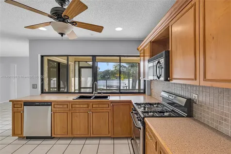 4060 NW 120th Way Sunrise FL 33323