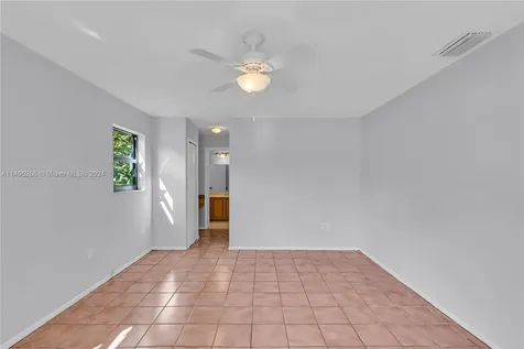 4060 NW 120th Way Sunrise FL 33323