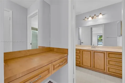 4060 NW 120th Way Sunrise FL 33323