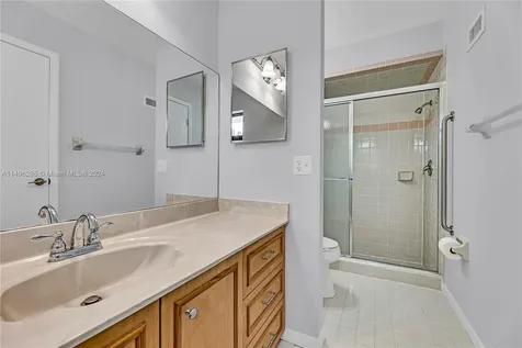 4060 NW 120th Way Sunrise FL 33323