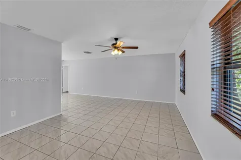 4060 NW 120th Way Sunrise FL 33323