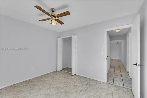 4060 NW 120th Way Sunrise FL 33323