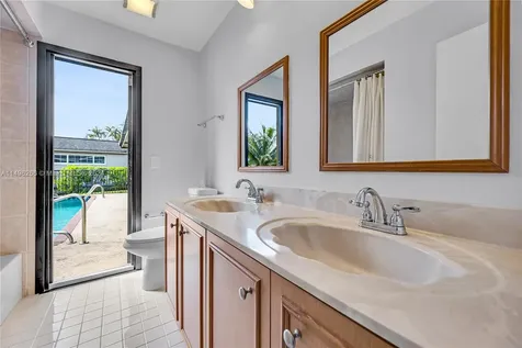 4060 NW 120th Way Sunrise FL 33323