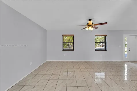 4060 NW 120th Way Sunrise FL 33323