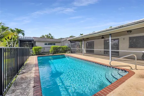 4060 NW 120th Way Sunrise FL 33323