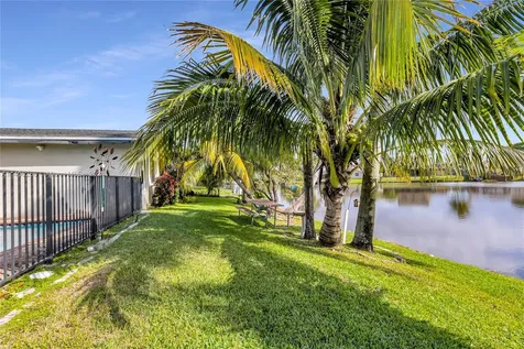 4060 NW 120th Way Sunrise FL 33323