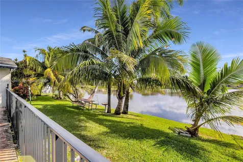 4060 NW 120th Way Sunrise FL 33323