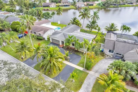 4060 NW 120th Way Sunrise FL 33323