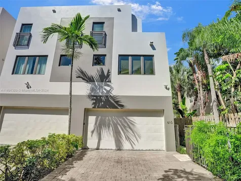 610 NE 14th Avenue Fort Lauderdale FL 33304