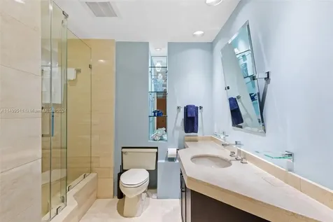19500 Turnberry Way Aventura FL 33180