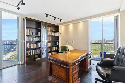 19500 Turnberry Way Aventura FL 33180