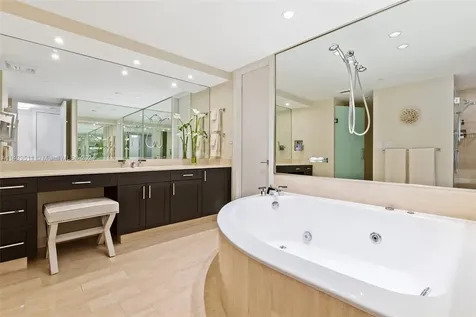 19500 Turnberry Way Aventura FL 33180