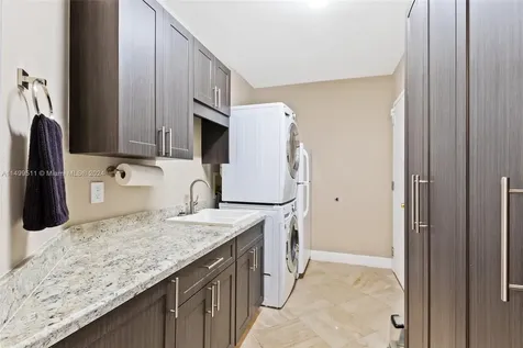 19500 Turnberry Way Aventura FL 33180