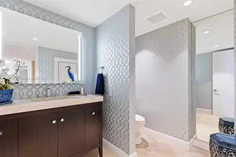 19500 Turnberry Way Aventura FL 33180